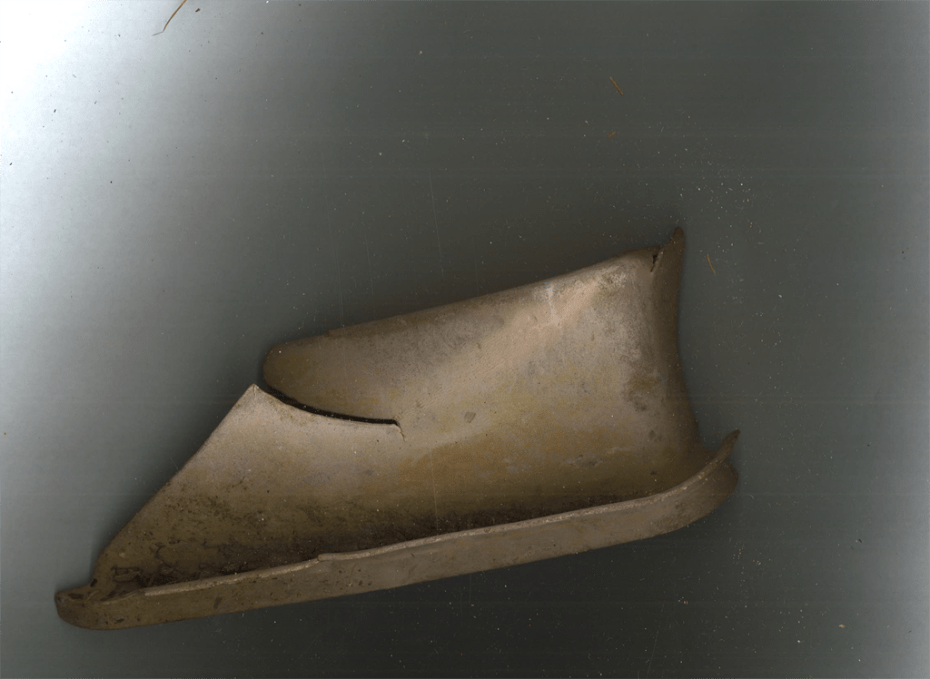 CRYMEARIVER_floating_object_brown_plastic_1024